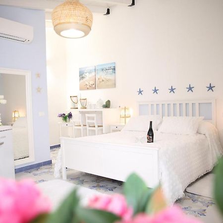 Blu Mare Suite Privata & Apartment Терразини Экстерьер фото